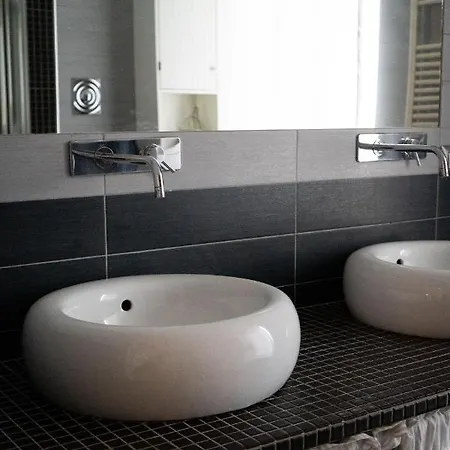 Roy - * نابولي